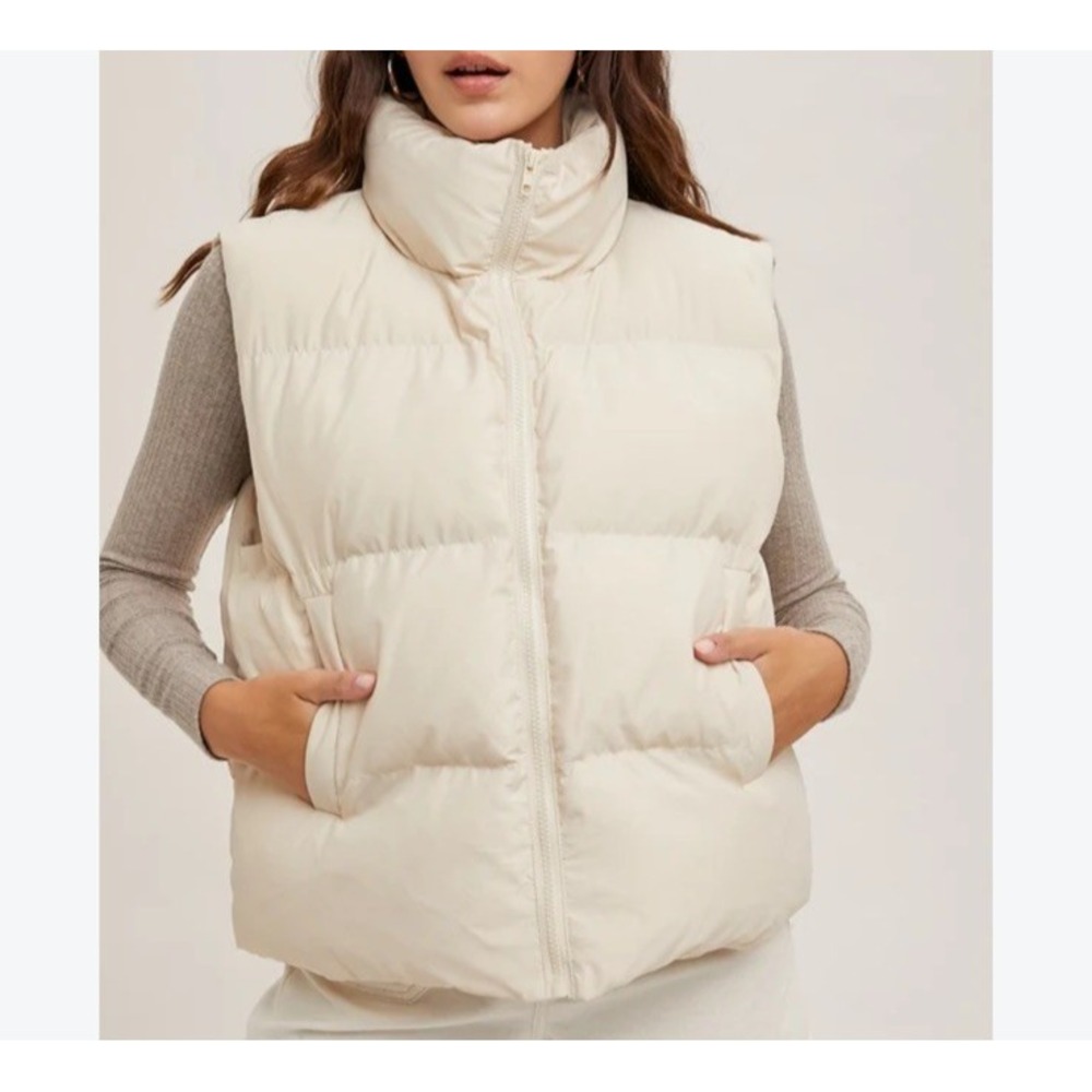 Davi & Dani Women's Puffer Vest Ivory Cream NWT Thick Warm Winter Small